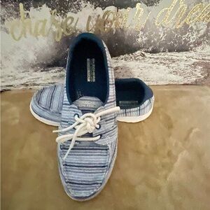 Skechers On The Go (Air Cooled Goga Mat) Boat Shoes (7.5) Mint Condition! 🩵